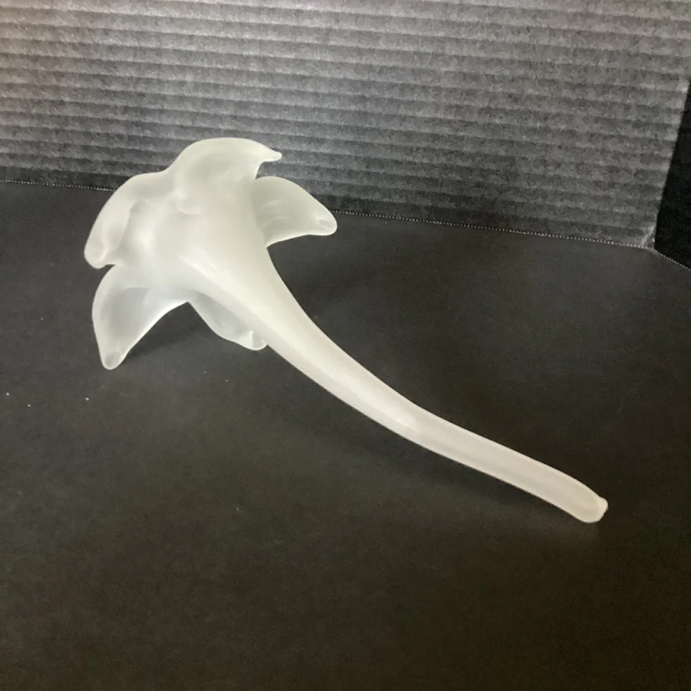 Frosted White Satin Art Glass Trumpet Horn Lily Epergne Flower Holder Bud Vase - Picture 14 of 16